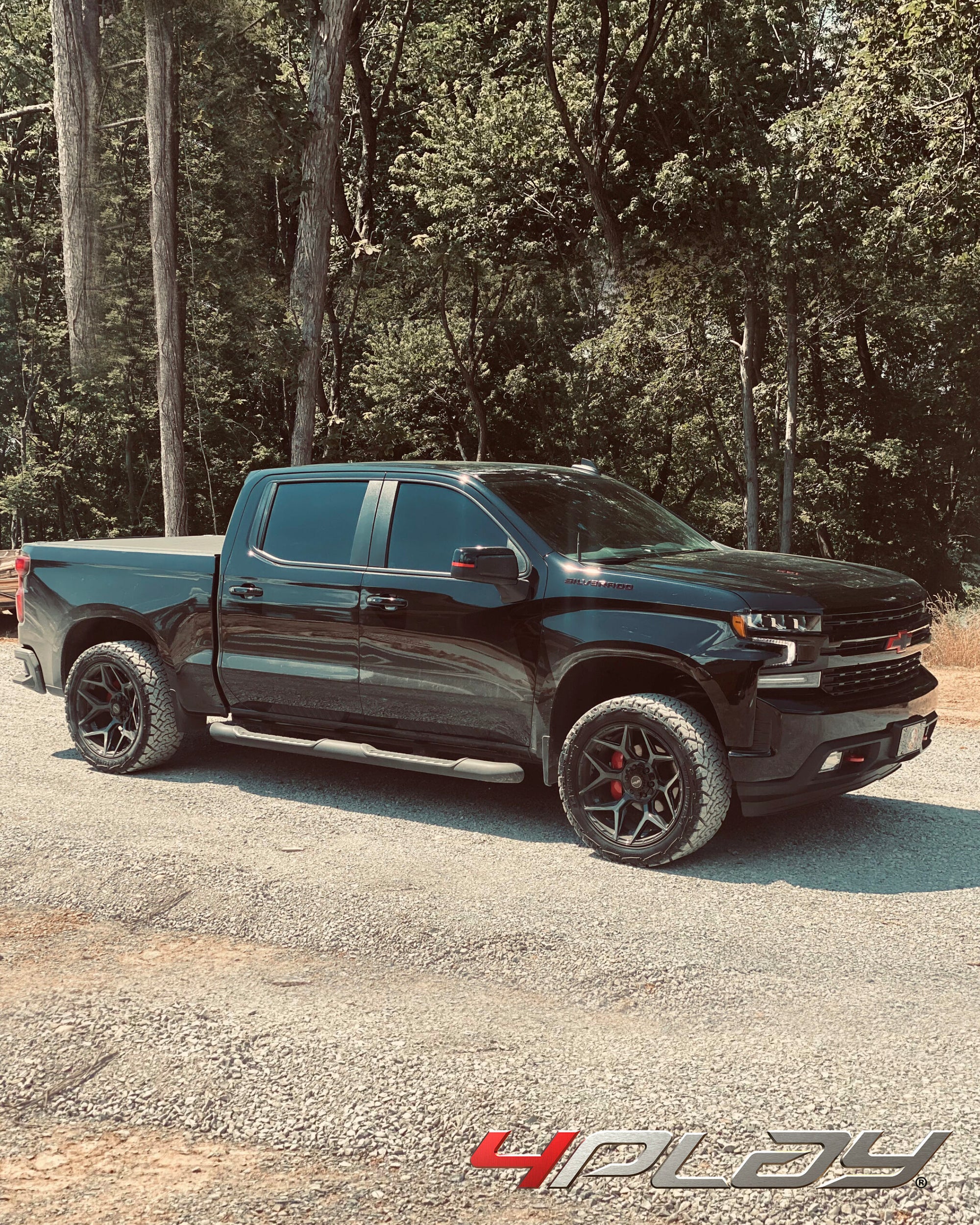 Chevrolet Silverado with 22×10 Wheels 4P06 Gen 3 and 33×12.5×22 Tires