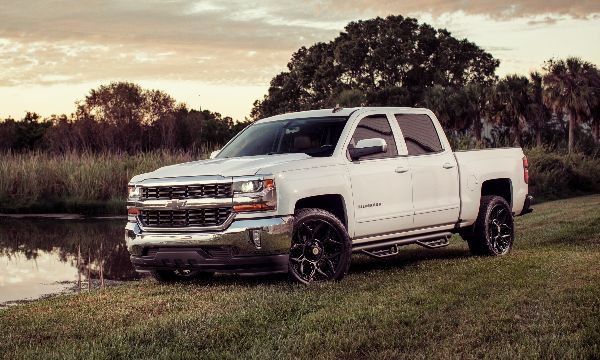 Chevrolet Silverado 4PS60 Sport Series