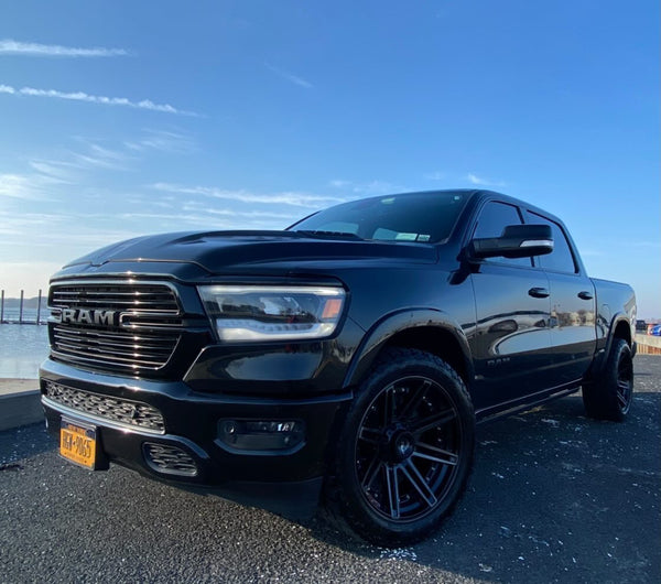 Dodge Ram 22×10 Wheels 4P08 Gen 2 and 33×12.5×22 Tires