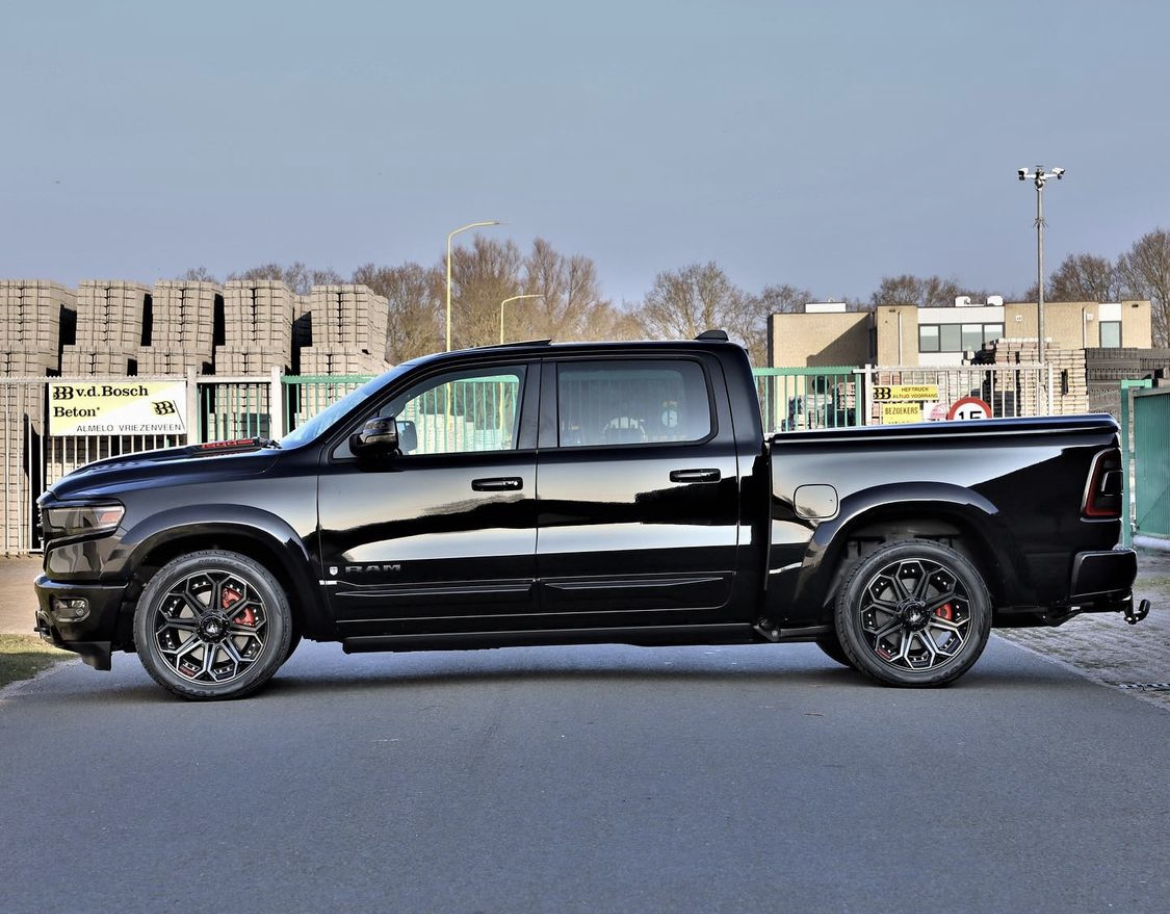 Dodge Ram with 20×10 Wheels 4P80 Gen 2