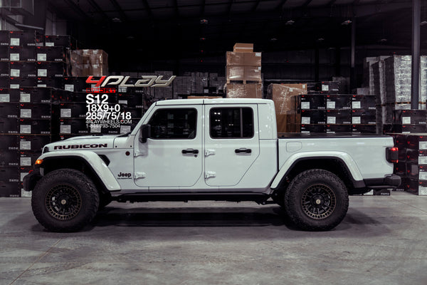 Jeep Gladiator with 18×9 Wheels 4PS12 Sport Series