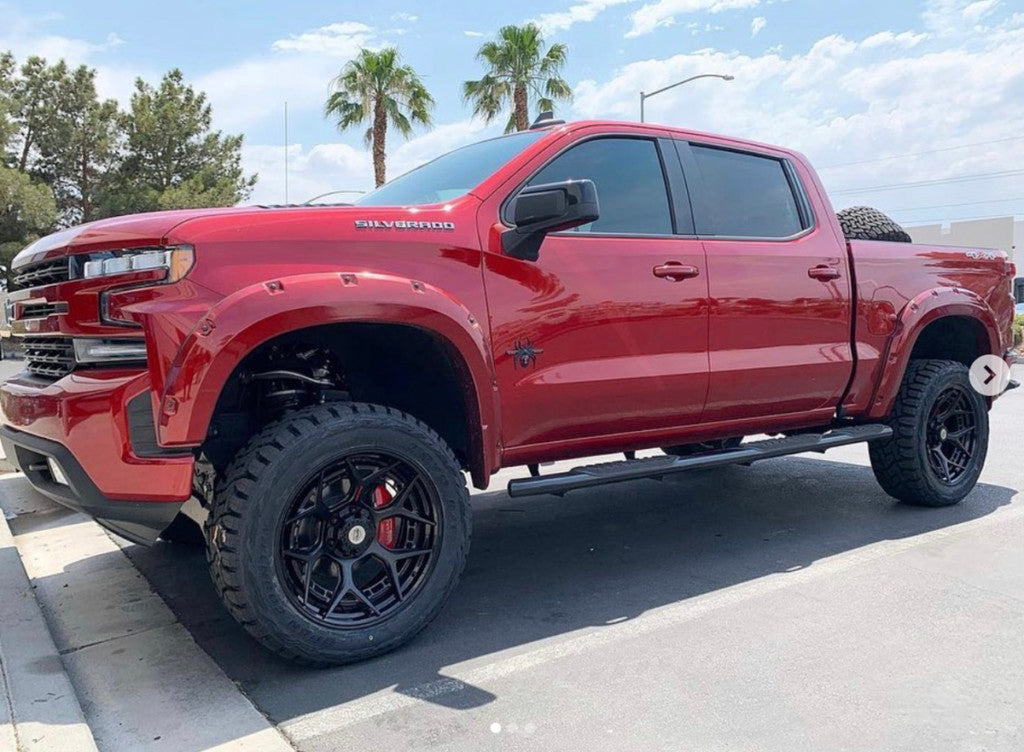 Chevrolet Silverado with 22×10 Wheels 4PF6 Forged