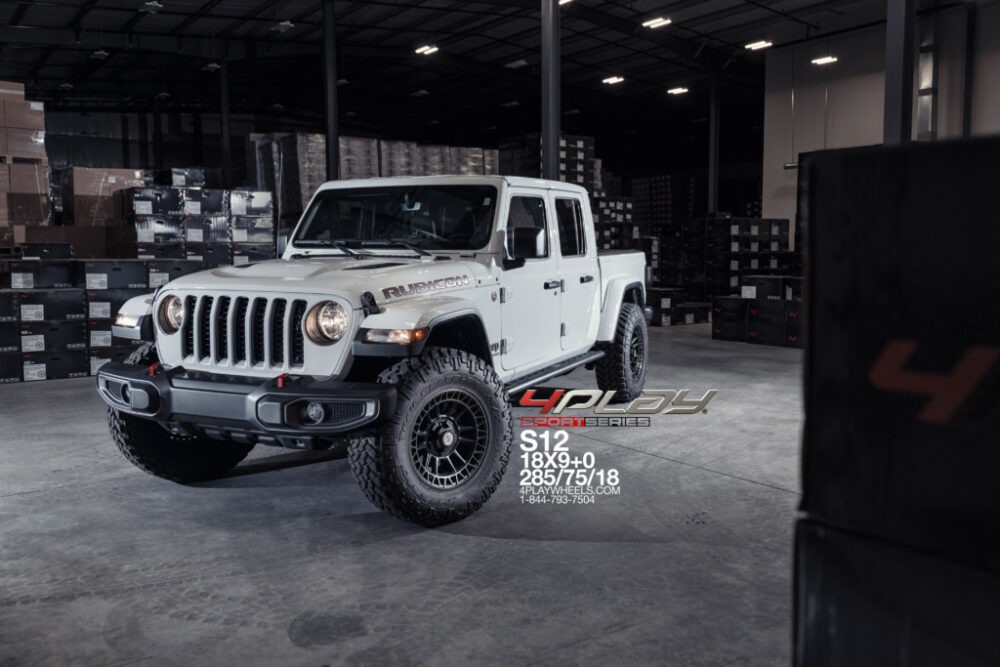 Jeep Gladiator with 18x9 Rims 4PS12
