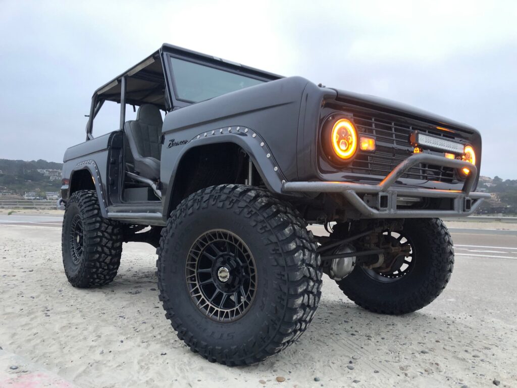 1970 Ford Bronco with 17×9 Wheels 4PS12 Sport Series and 37x13.5x17 Tires